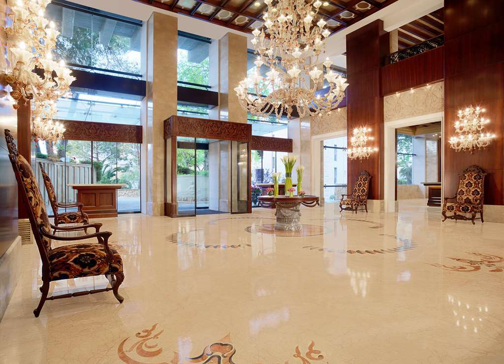 Grand Hills Hotel & Spa 브루마나 내부 사진