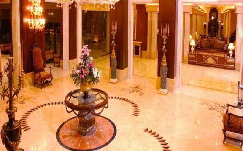 Grand Hills Hotel & Spa 브루마나 외부 사진