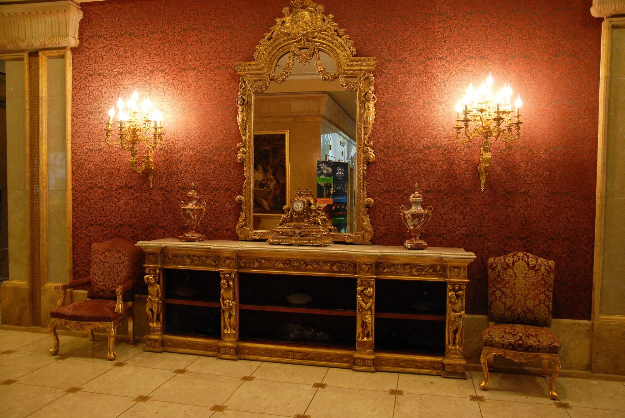 Grand Hills Hotel & Spa 브루마나 외부 사진