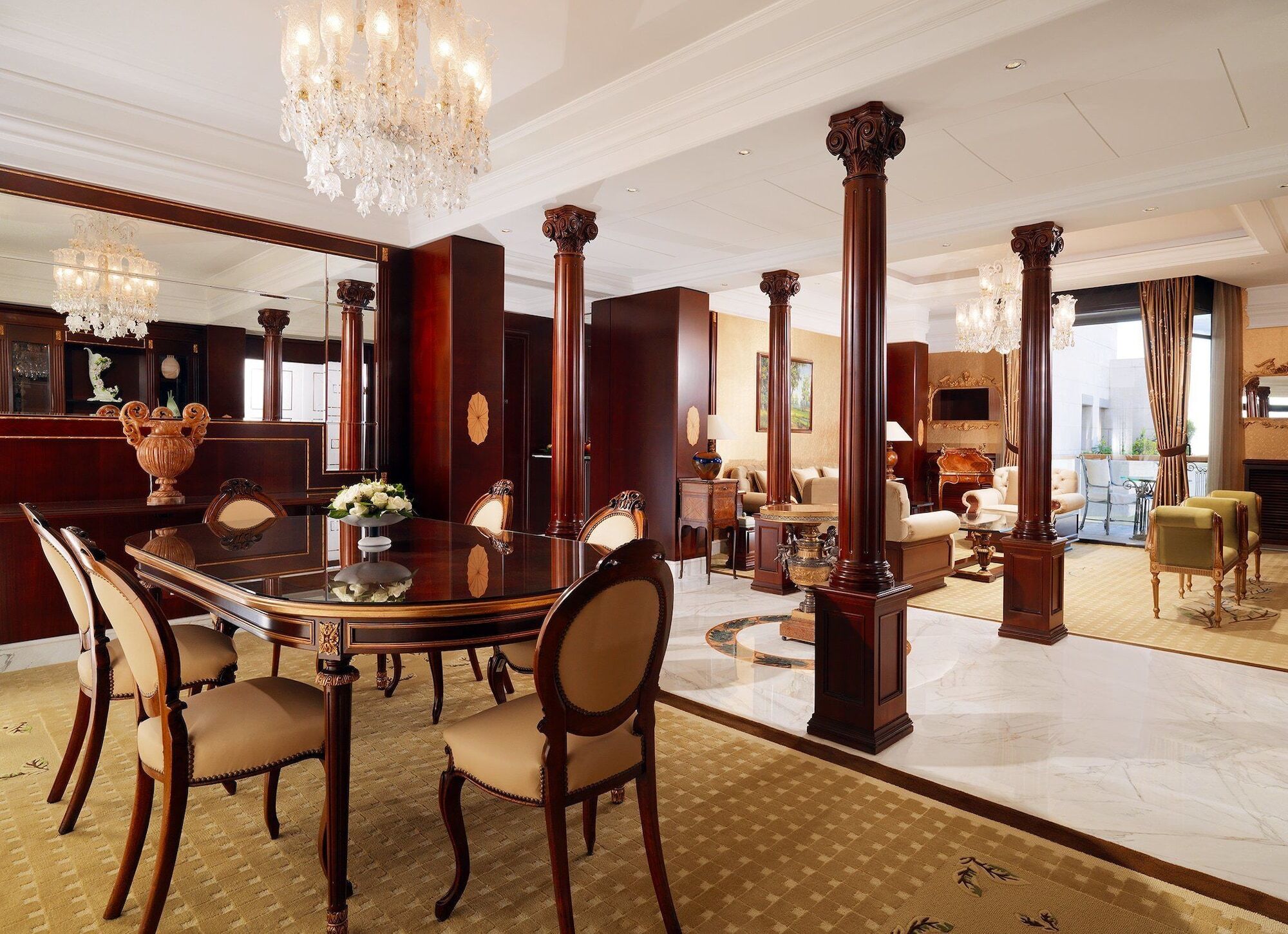 Grand Hills Hotel & Spa 브루마나 외부 사진