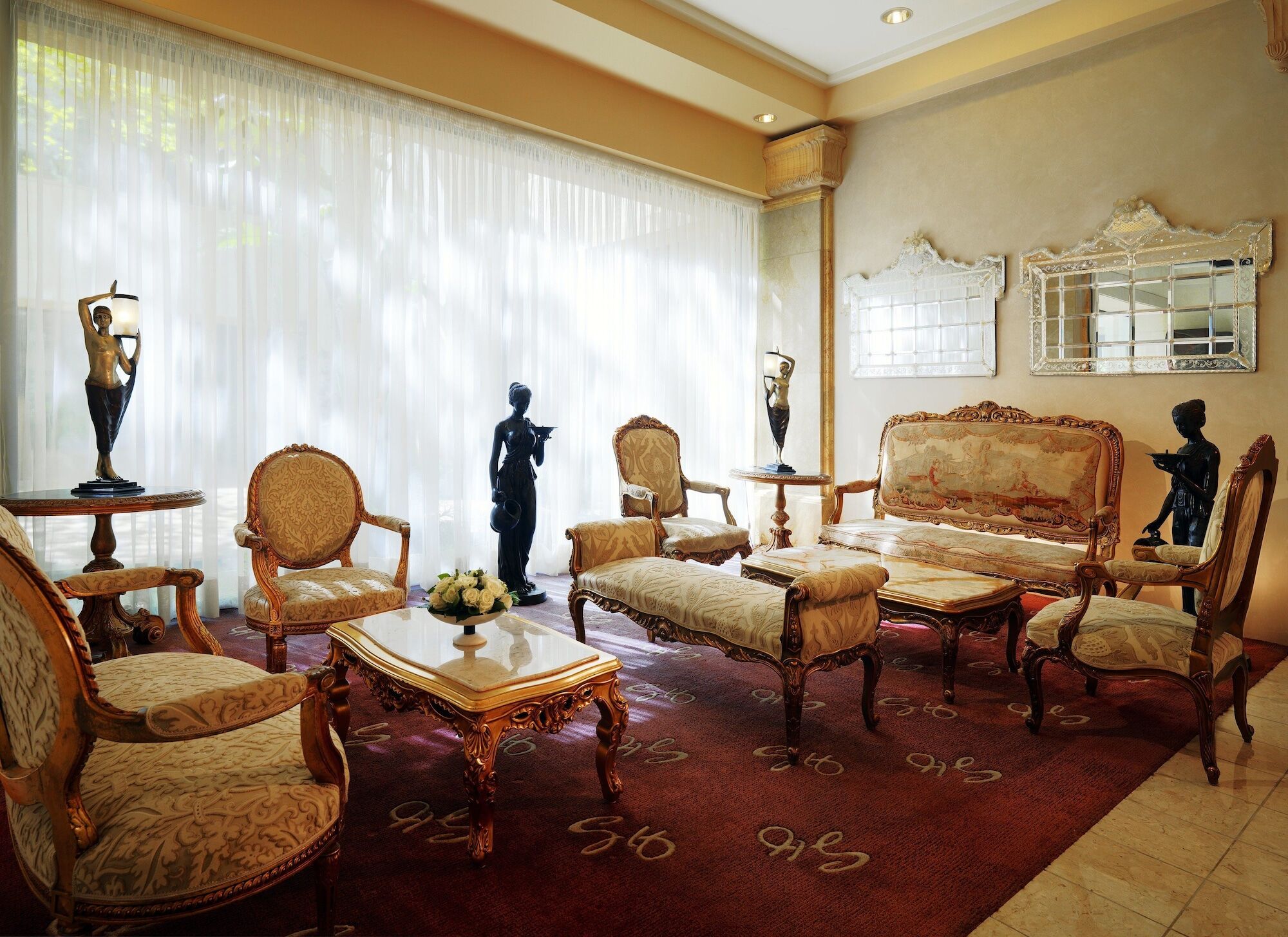 Grand Hills Hotel & Spa 브루마나 외부 사진